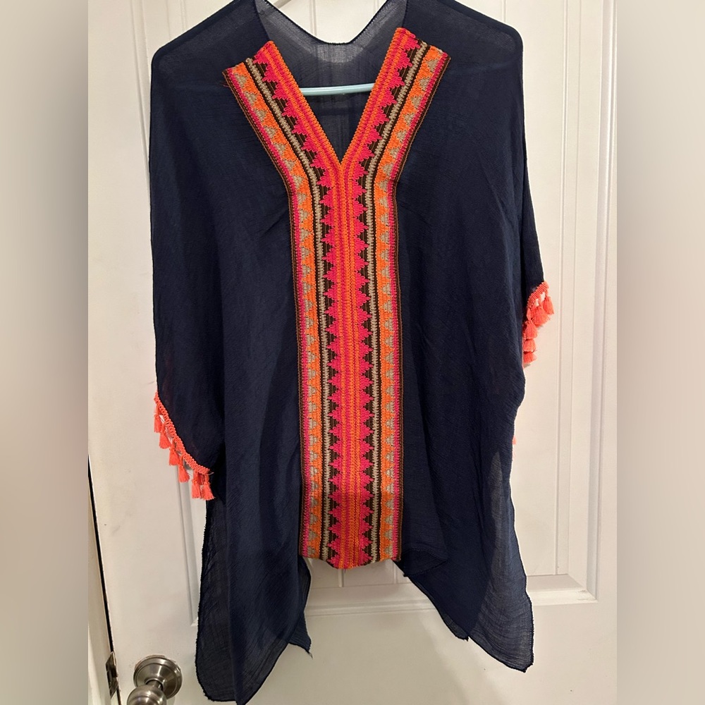Super cute navy top